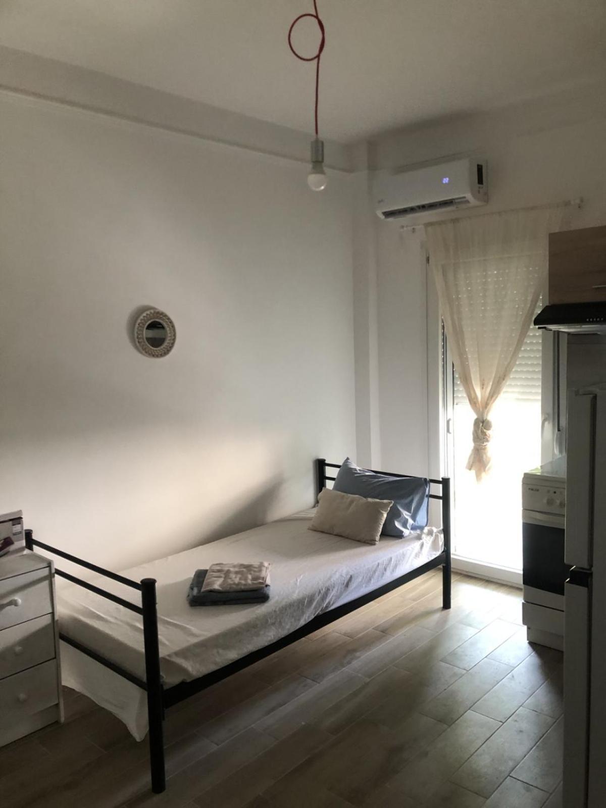 Small Studio Center 1 Thessalonique Extérieur photo